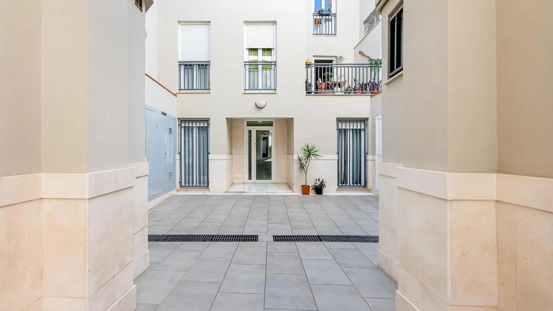 Vivendos - Ma14 - Madre De Dios Apartment Malaga